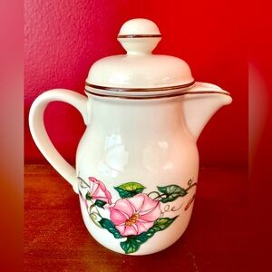Villeroy & Boch Palermo Morning Glory porcelain creamer with lid